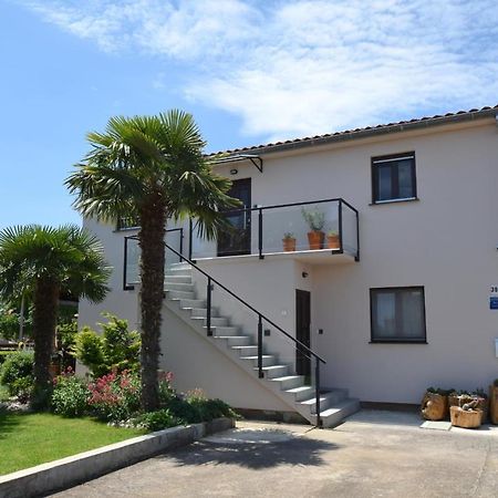 Apartments Aki Malinska Dış mekan fotoğraf