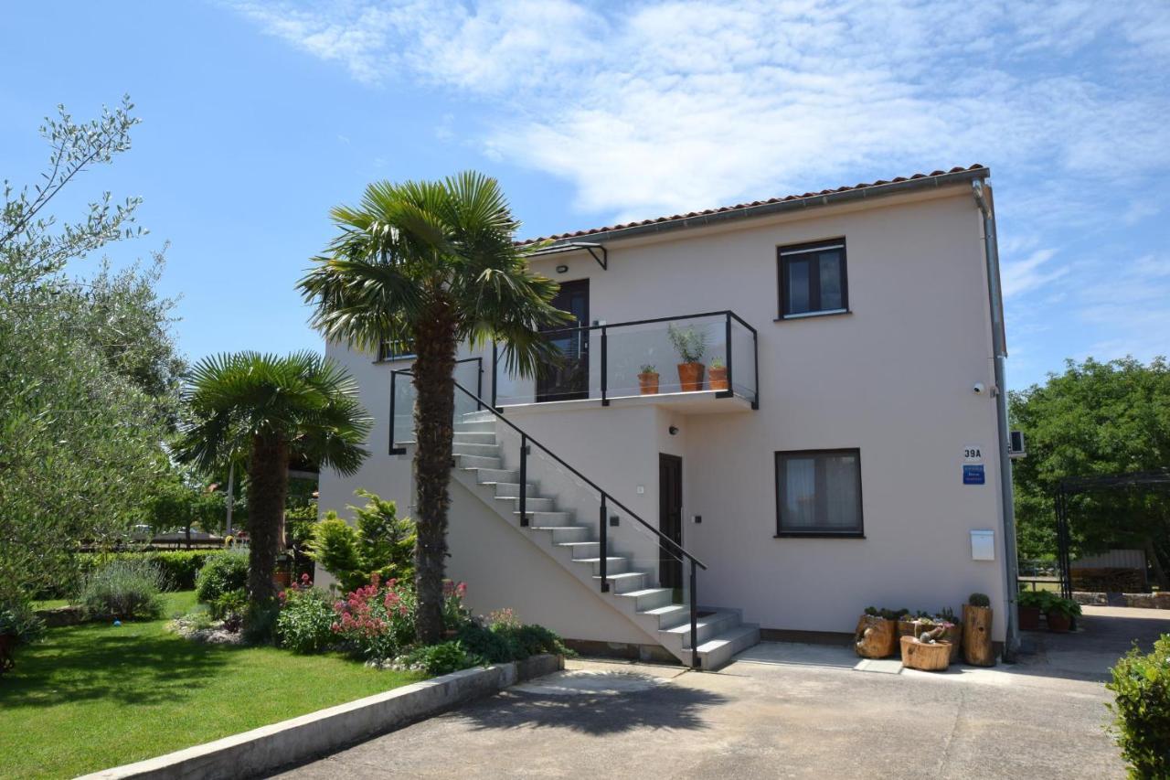 Apartments Aki Malinska Dış mekan fotoğraf
