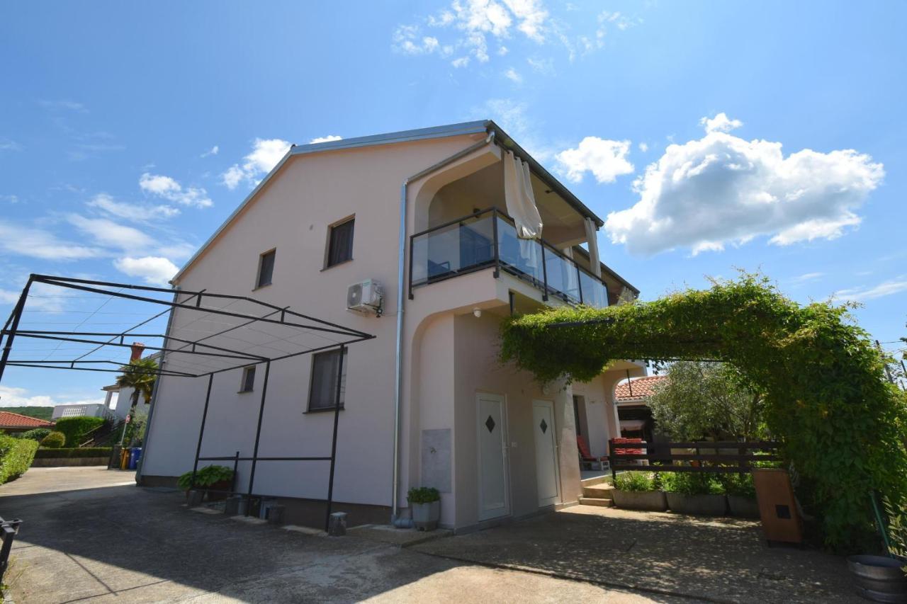 Apartments Aki Malinska Dış mekan fotoğraf